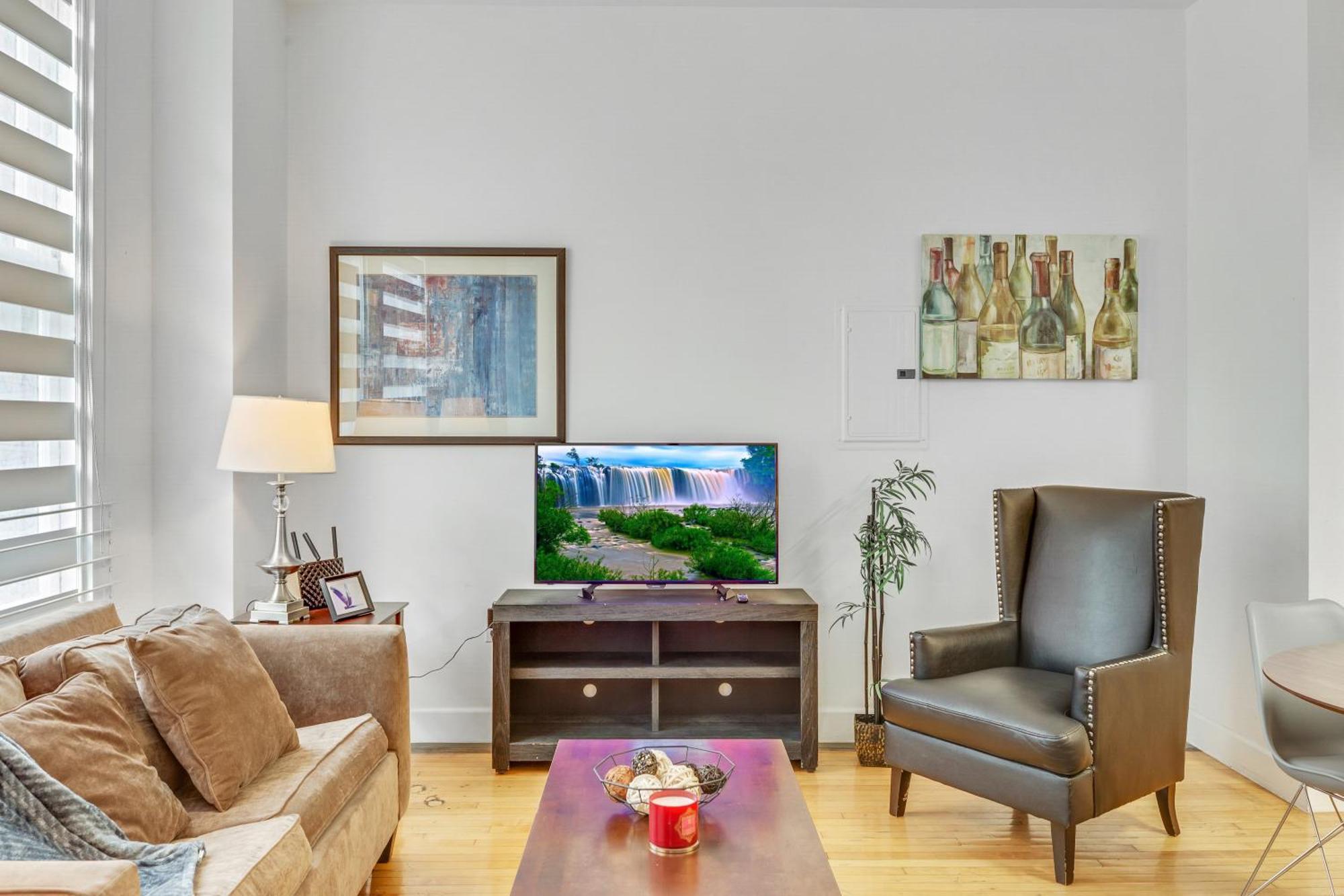 Deluxe Apartment
