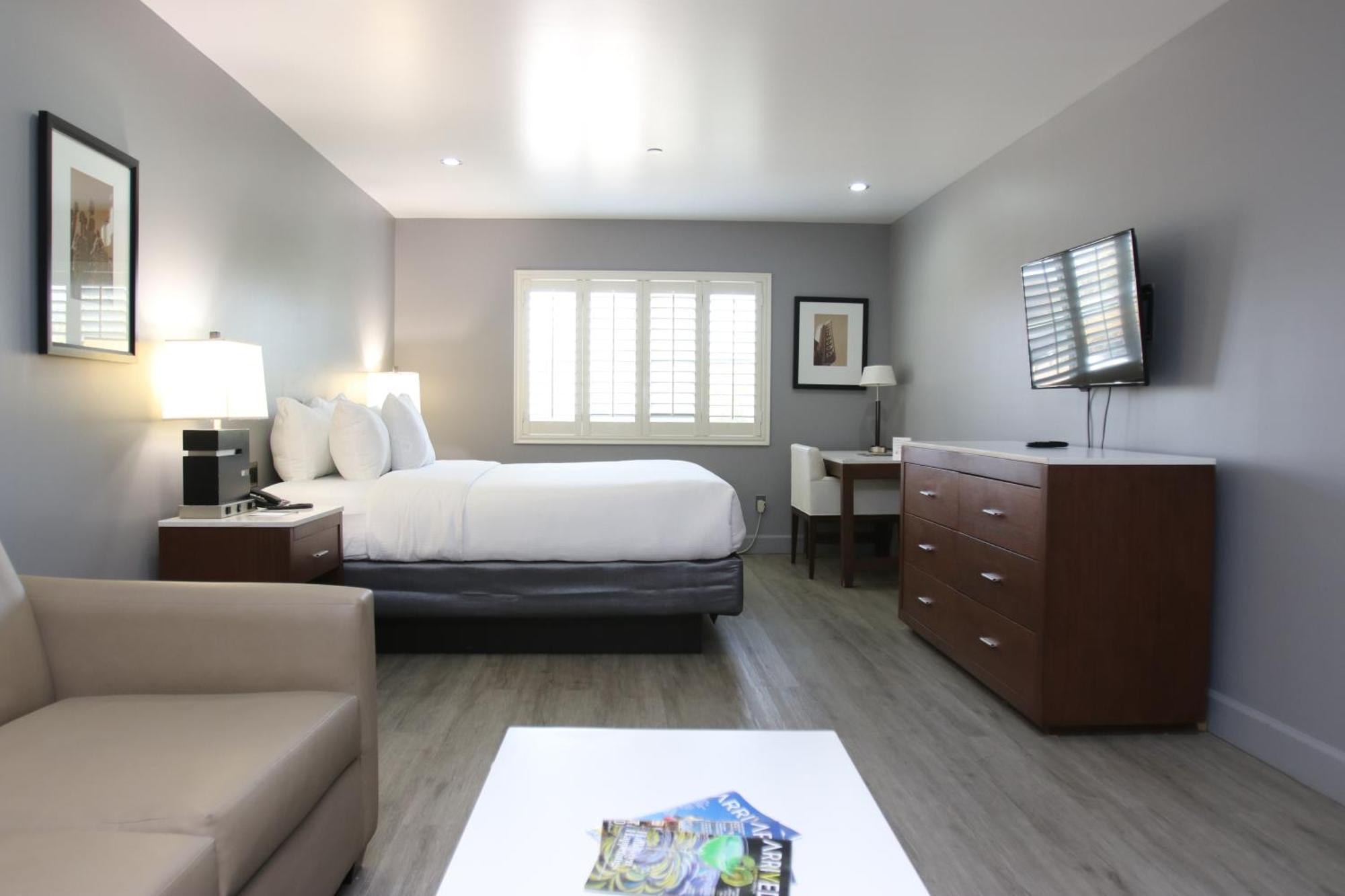 One Room Suite Non Smoking