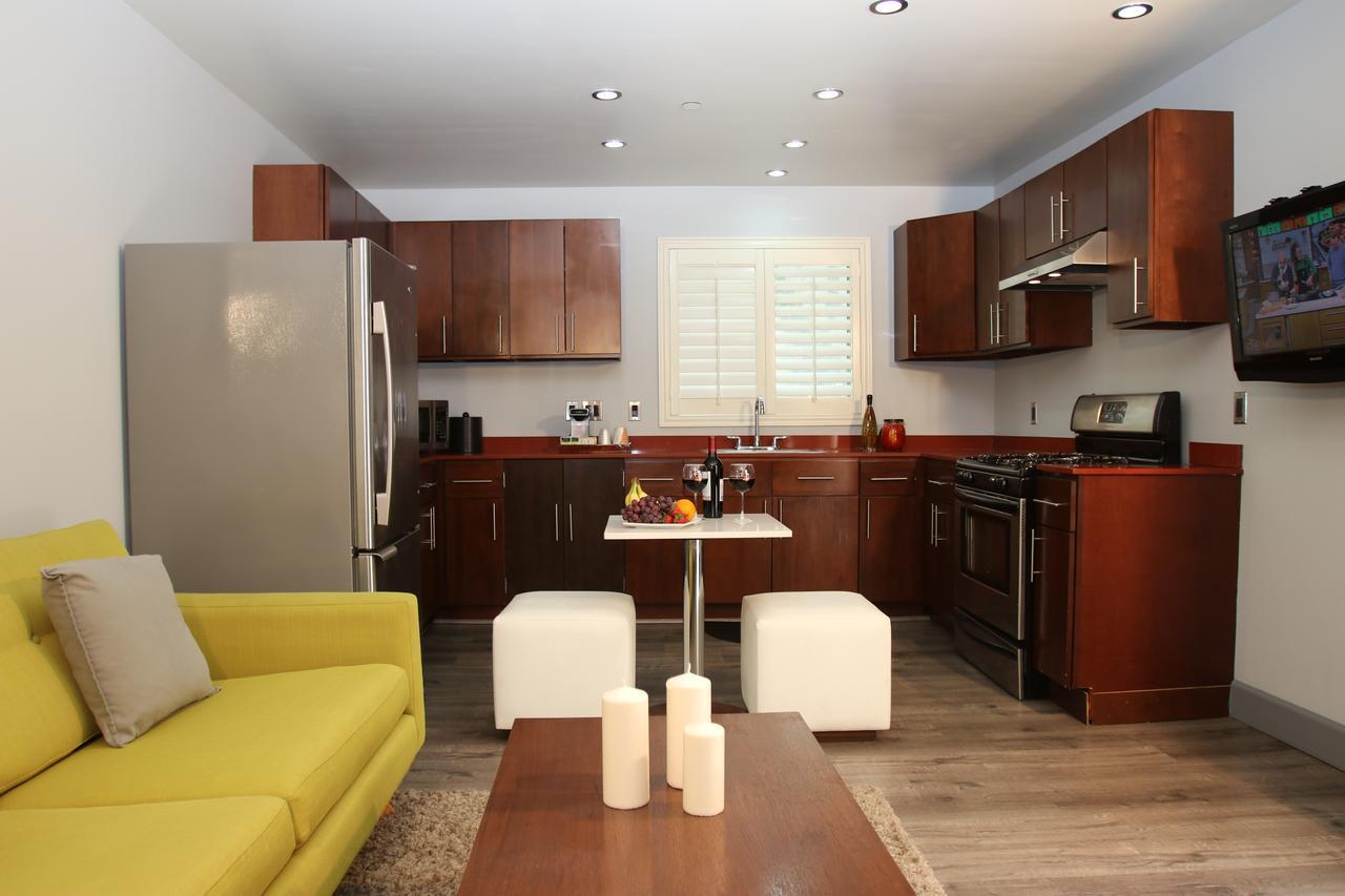 One Room Suite Living room Non Smoking