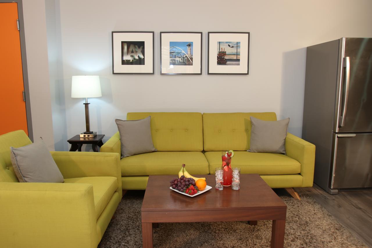 One Room Suite Living room Non Smoking